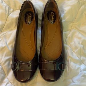 Clarks artisan Maroon flats